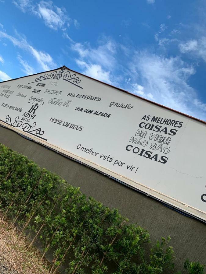 Rossi Hotel Comodoro Kültér fotó