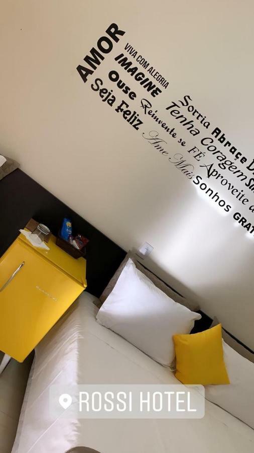 Rossi Hotel Comodoro Kültér fotó