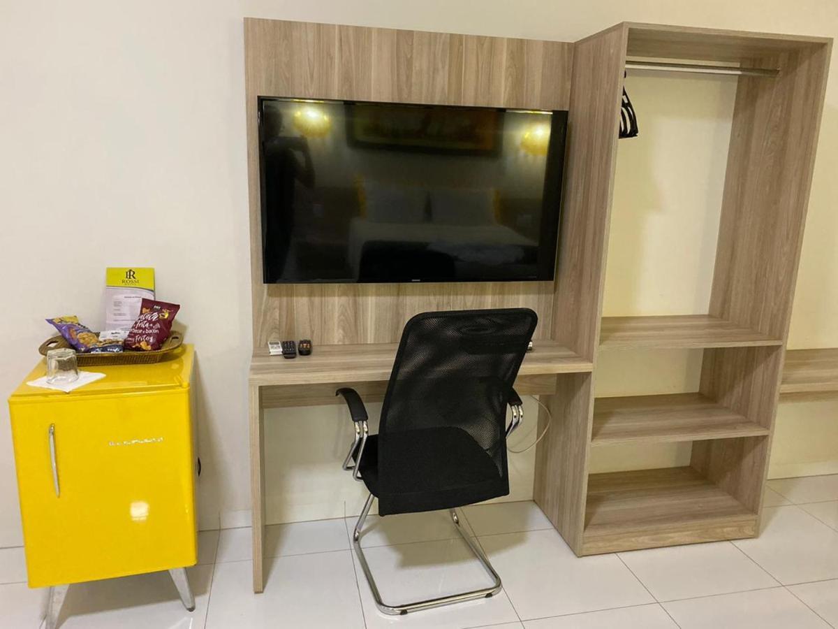 Rossi Hotel Comodoro Kültér fotó