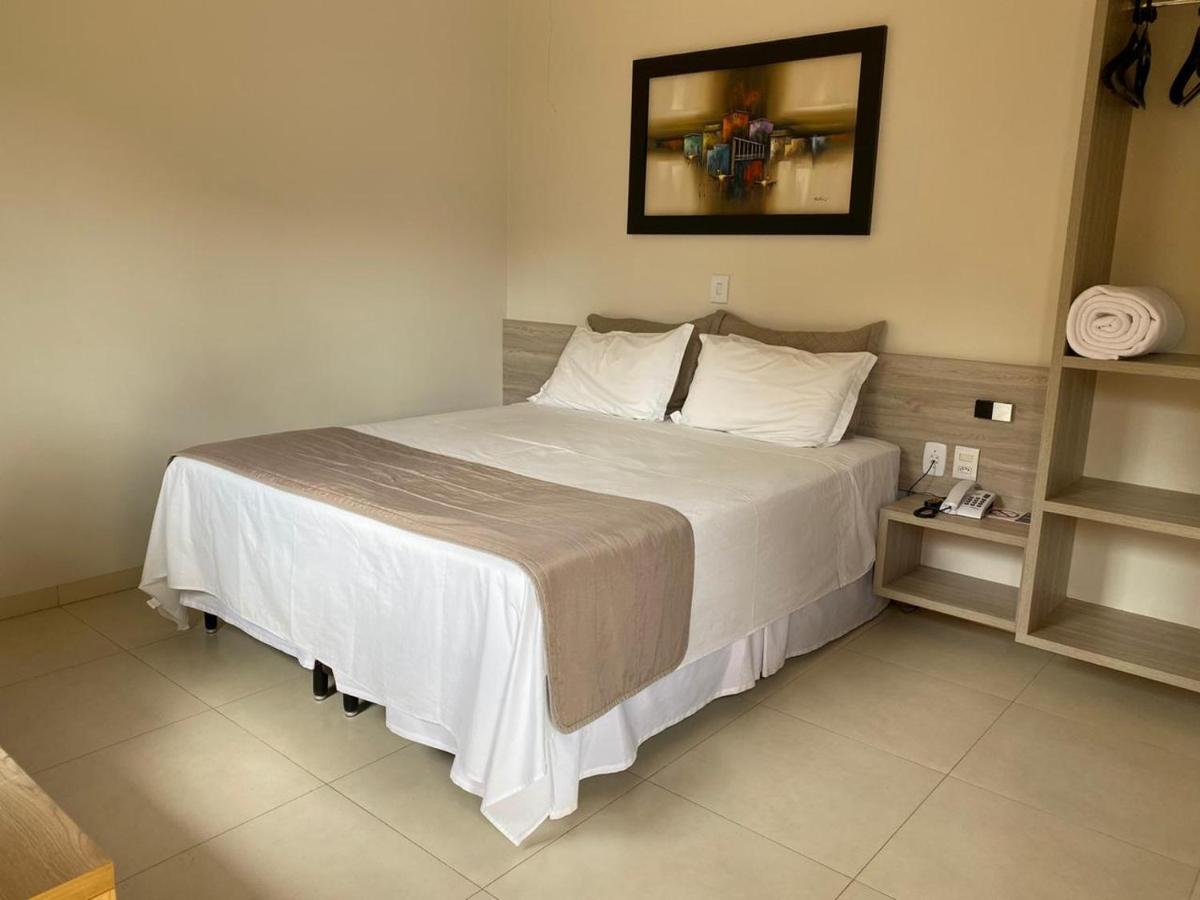 Rossi Hotel Comodoro Kültér fotó