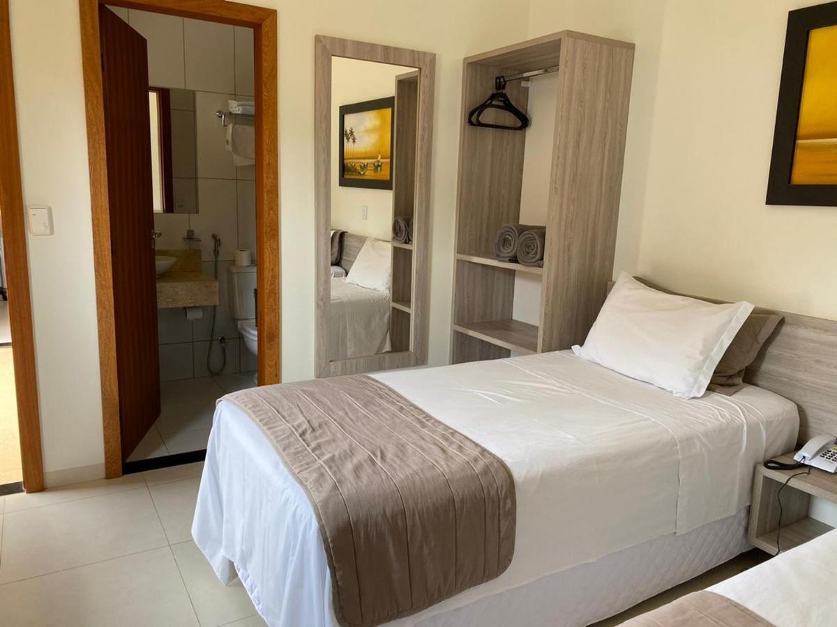 Rossi Hotel Comodoro Kültér fotó